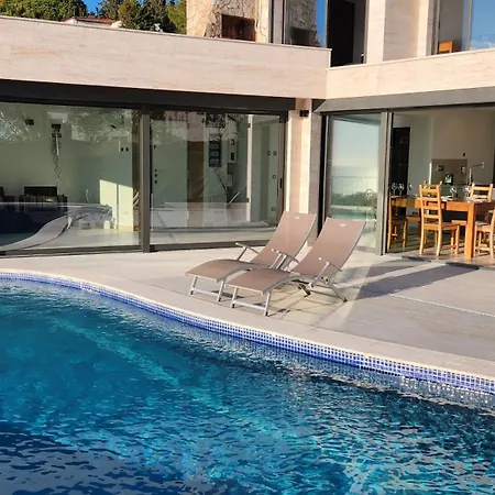 Beachfront - Comfort And Breathtaking Views Villa Lloret de Mar