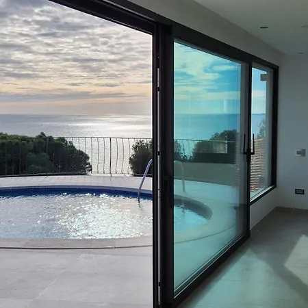 Beachfront - Comfort And Breathtaking Views * Lloret de Mar