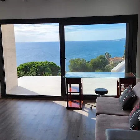 Beachfront - Comfort And Breathtaking Views Villa *