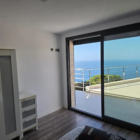 Beachfront - Comfort And Breathtaking Views *